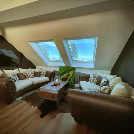 Hundertwasser Apartment *